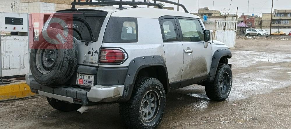 تويوتا إف جي كروزر